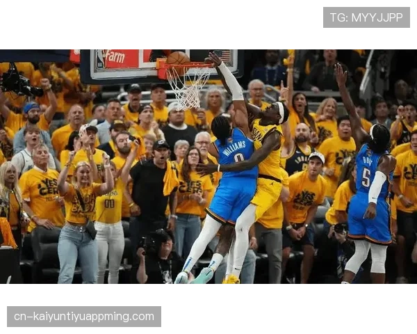 安东尼关键时刻单打效率提升 主导球队攻防节奏变化